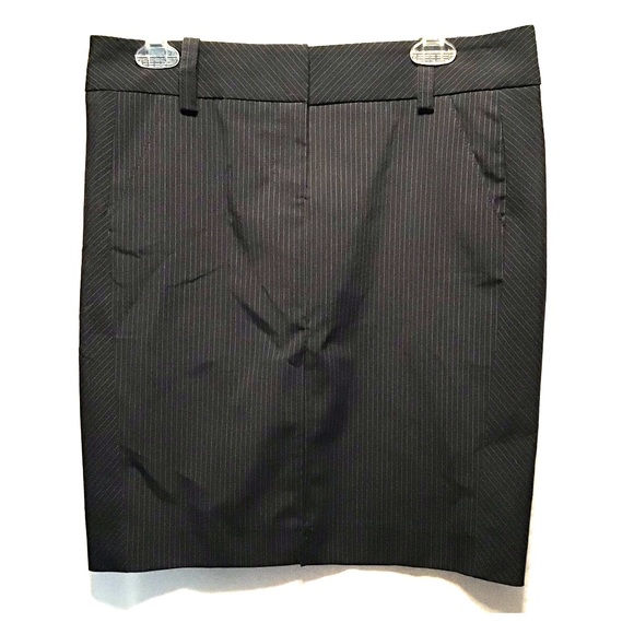 Bebe pinstripes skirt - Picture 1 of 8